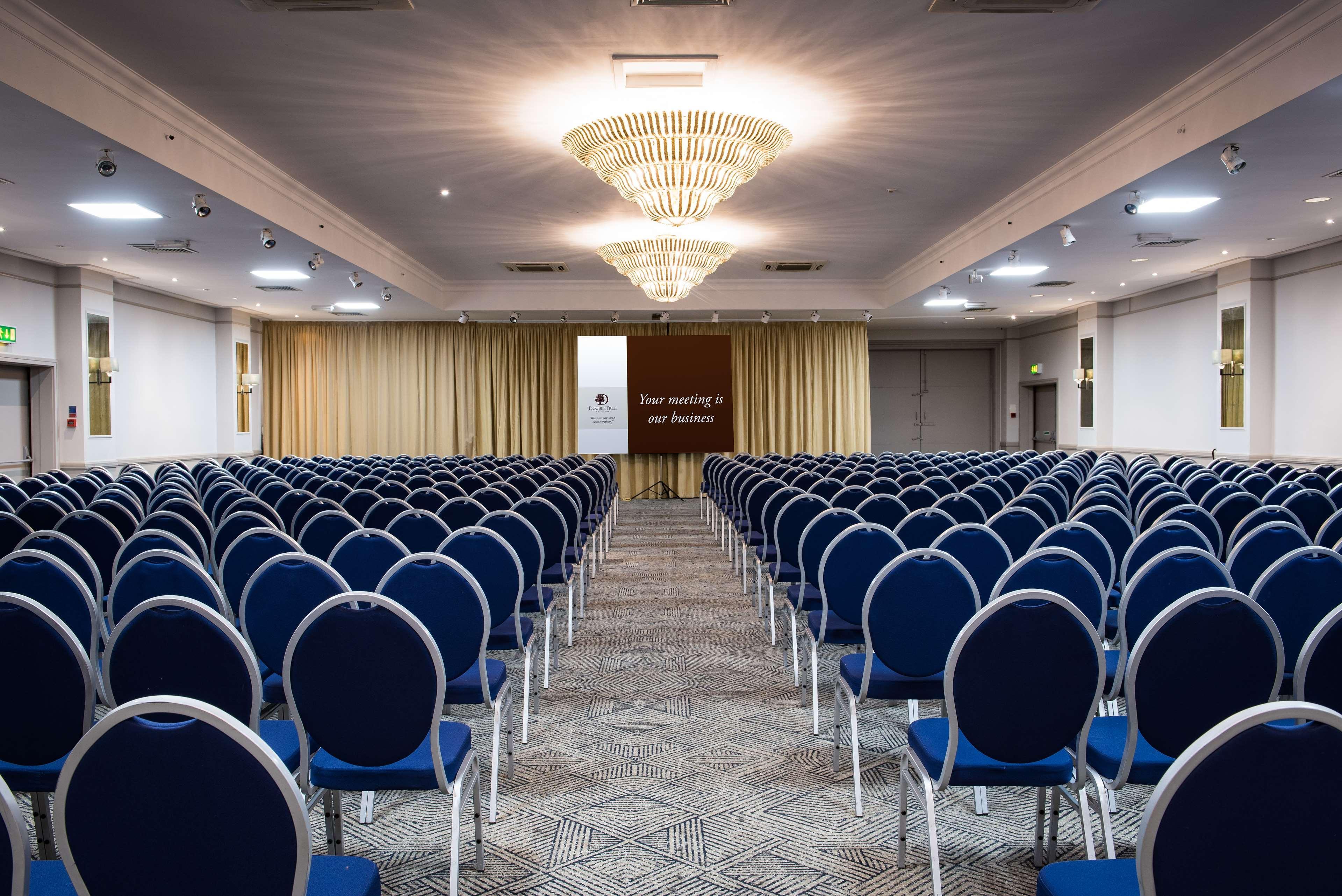 Doubletree By Hilton Aberdeen Treetops Extérieur photo