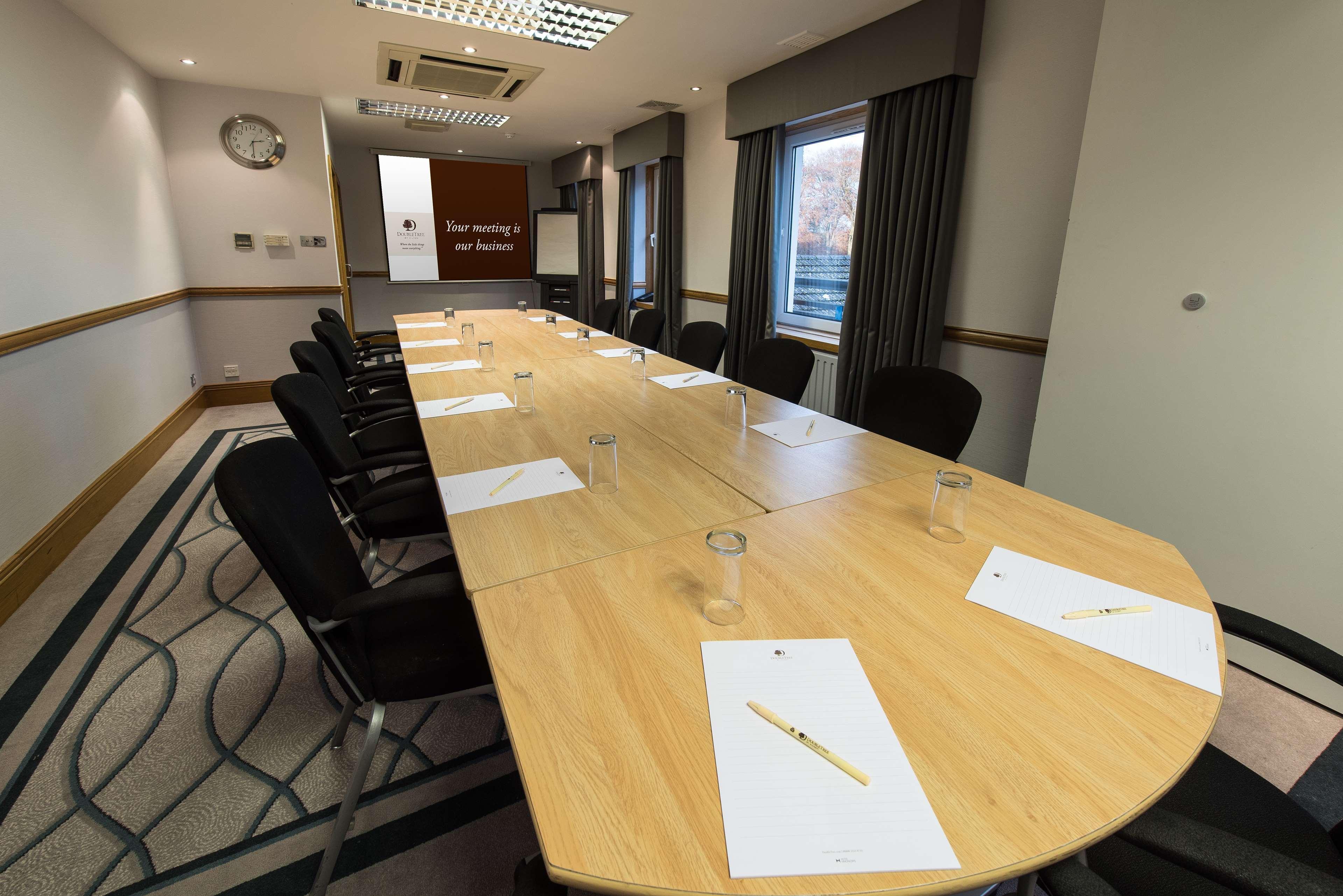 Doubletree By Hilton Aberdeen Treetops Extérieur photo