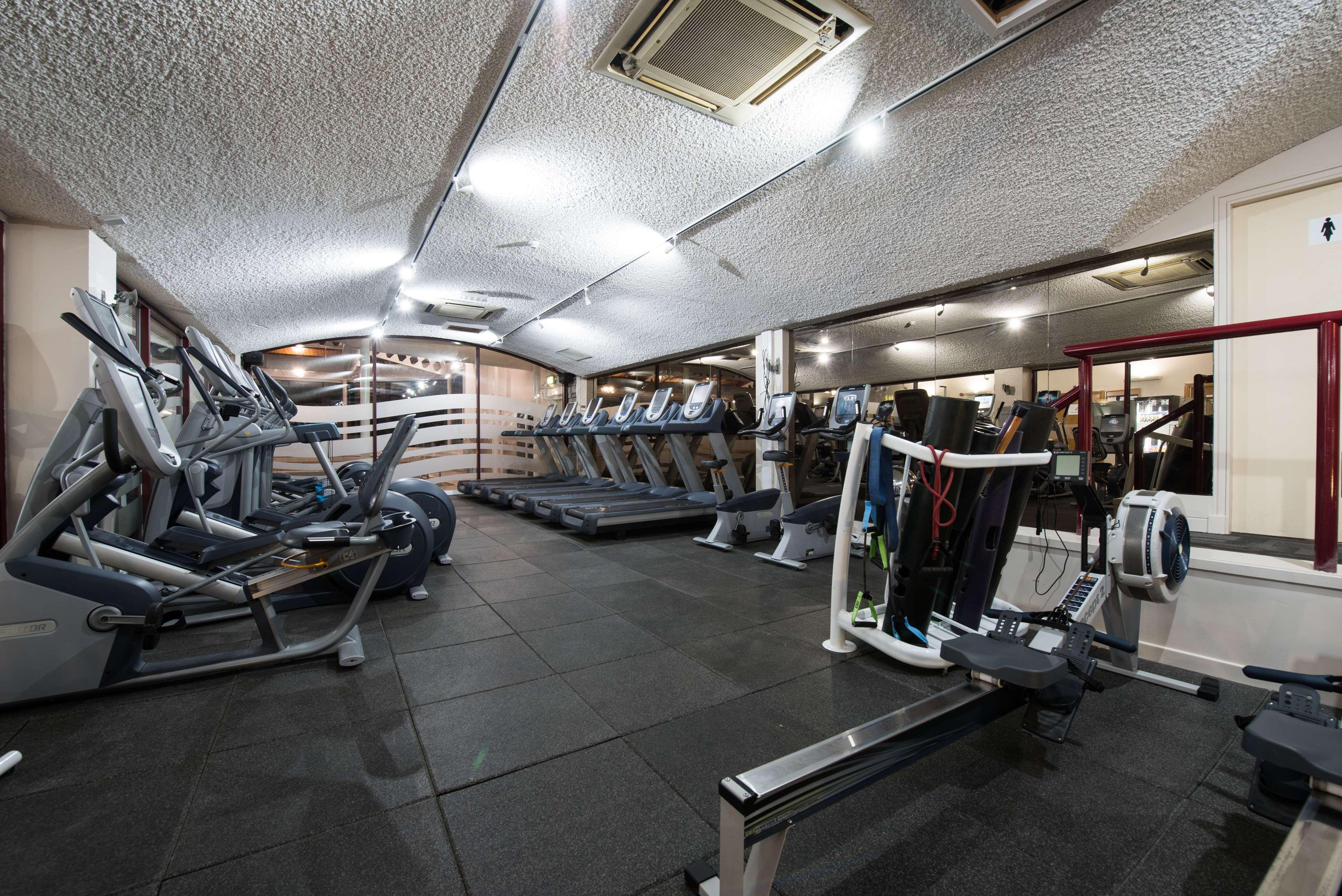 Doubletree By Hilton Aberdeen Treetops Extérieur photo