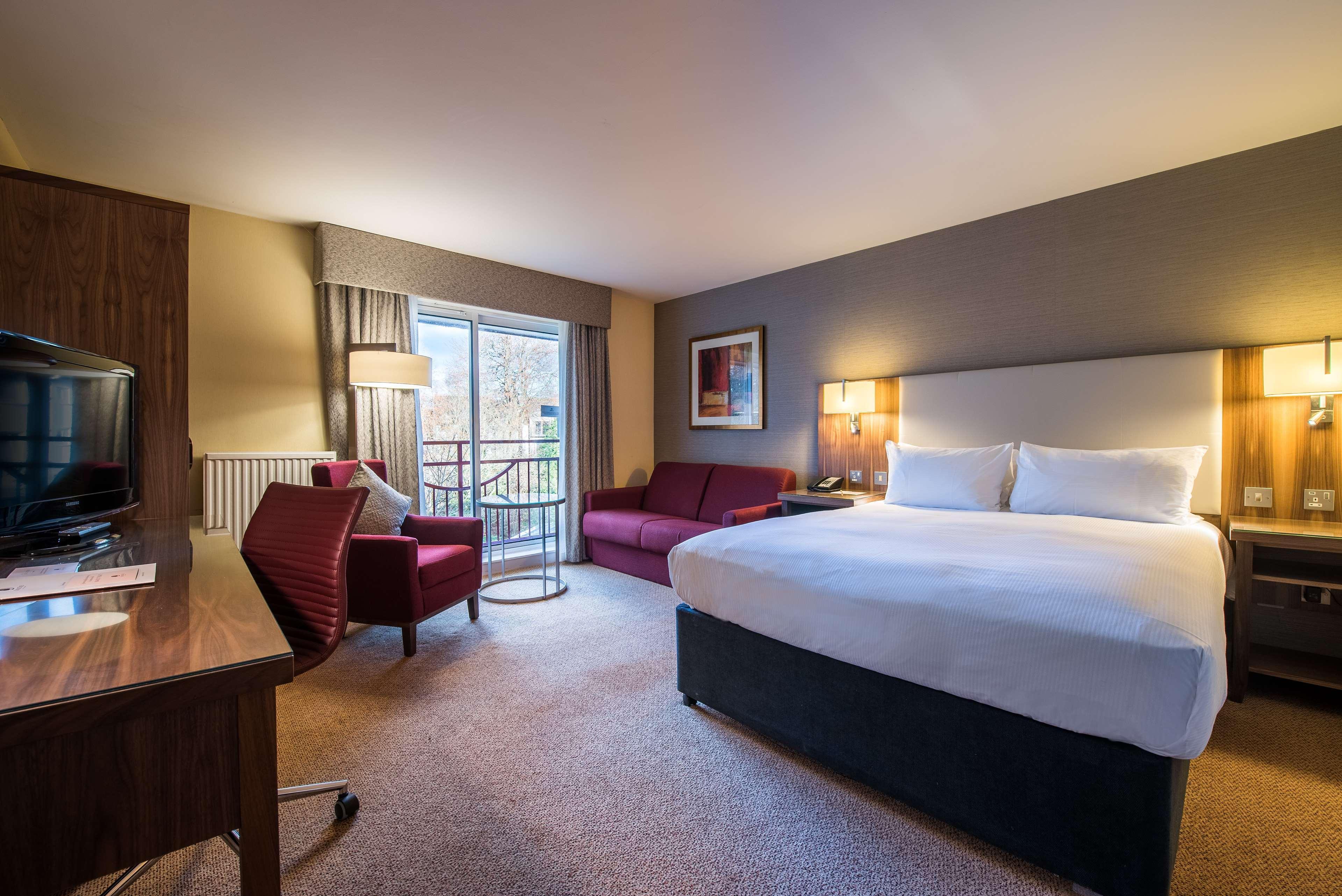 Doubletree By Hilton Aberdeen Treetops Extérieur photo