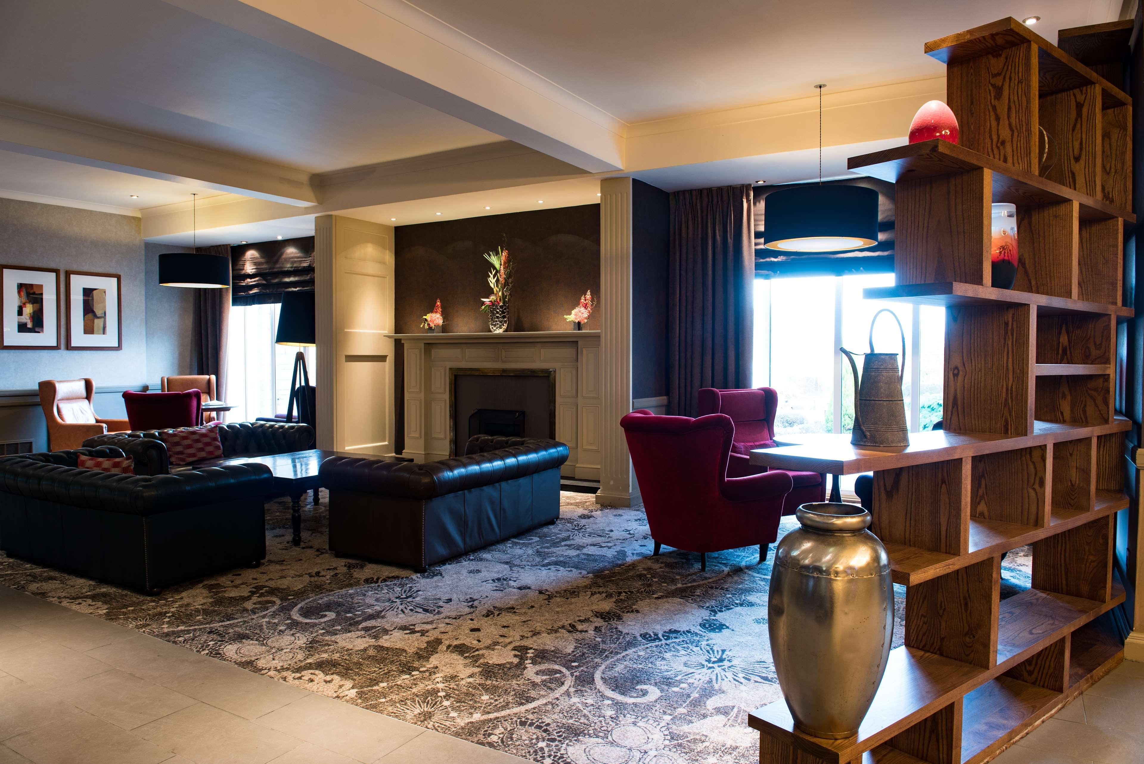 Doubletree By Hilton Aberdeen Treetops Extérieur photo