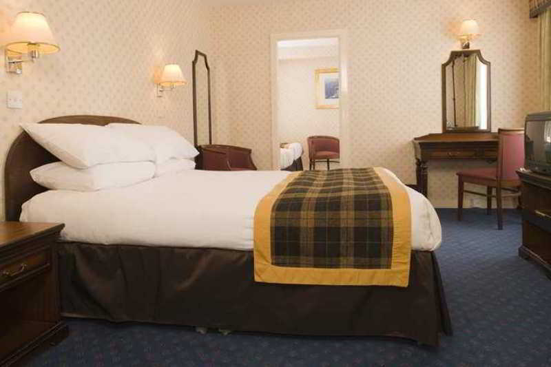 Doubletree By Hilton Aberdeen Treetops Chambre photo