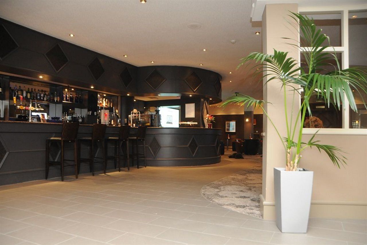 Doubletree By Hilton Aberdeen Treetops Extérieur photo